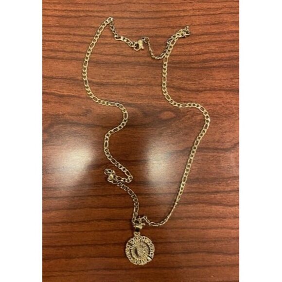 New Initial Necklace for Women,14K Gold Plated Round Letter Pendant Necklace - Picture 2 of 2